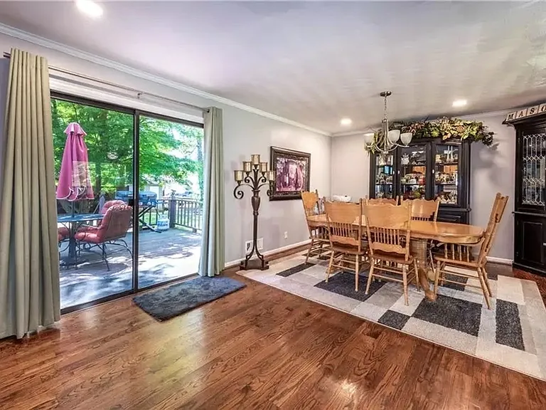 2347 Morgan Rd — Photo 11