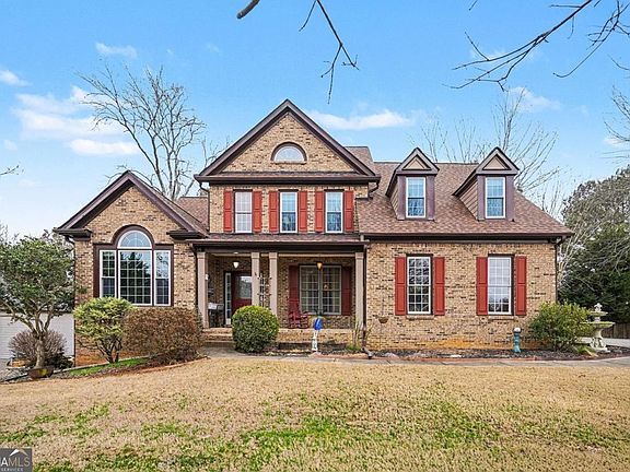 2nd image of 174 Senators Ridge Dr