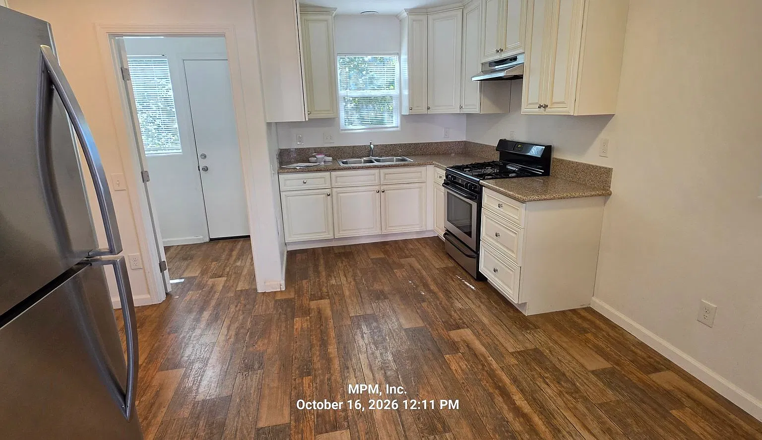 1435 Vine Street — Photo 1