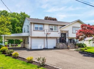 250 Poplar Ave, Pompton Lakes, NJ 07442