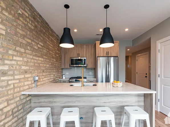 2457 W Logan Blvd, Chicago, IL 60647