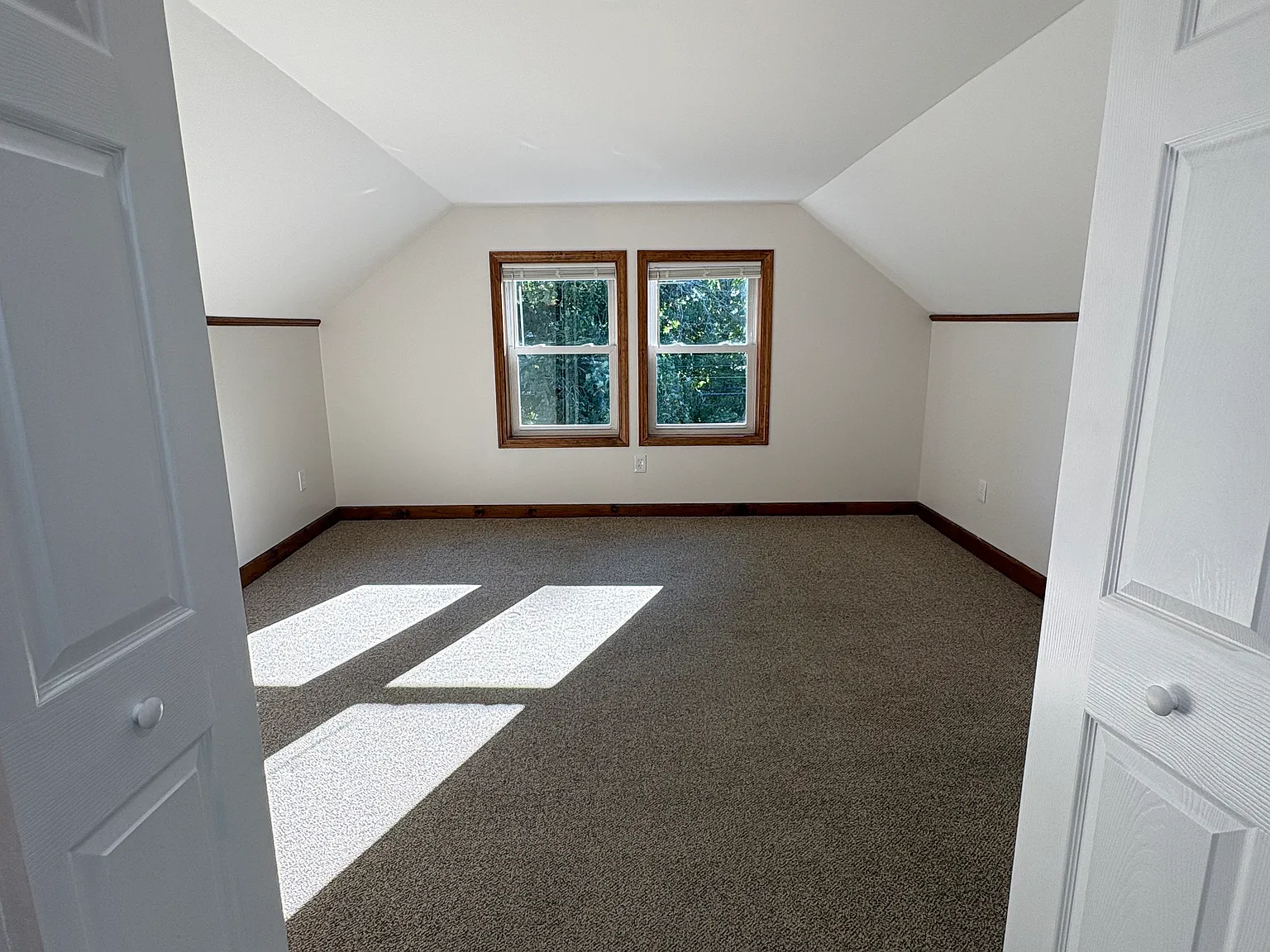 1 bed, 580 sqft, $1,900 — Photo 2