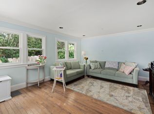 867 W Franklin St, Monterey, CA