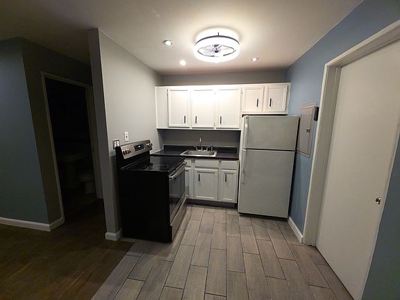 4th image of 5636 W 35th St #1