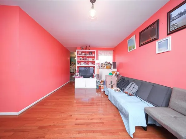 258 60th Street image 6 of 32