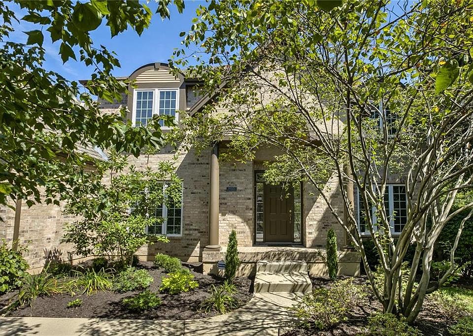 14051 Manor Rd, Leawood, KS 66224 Zillow