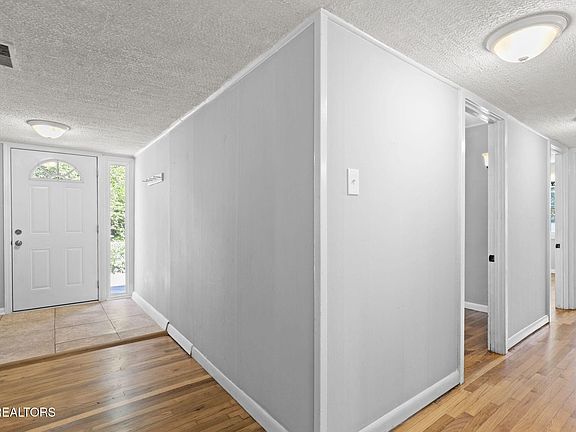 2nd image of 181 California Ave