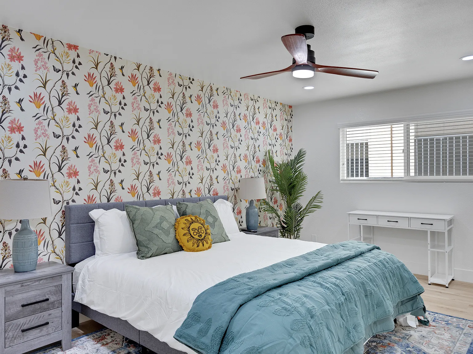 1075 Molino Ave — Photo 3
