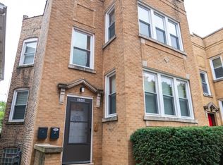 3843 N Sacramento Ave, Chicago, IL 60618
