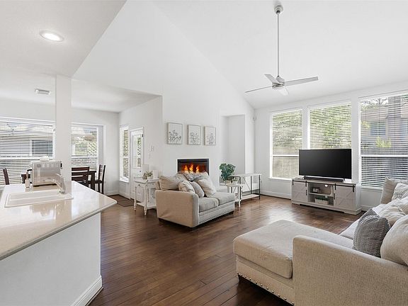 3rd image of 187 Bristol Bend Cir