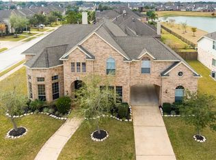 3002 Broken Bridge Ln, Pearland, TX 77581