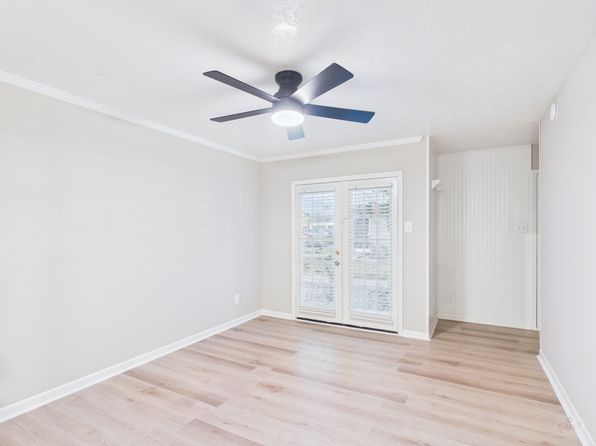 1409 Airline Dr APT B