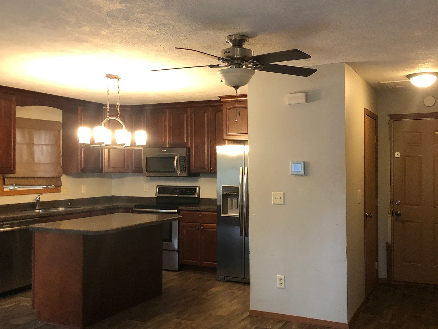 4 bed, 2.5 bath, 2148 sqft, $1,750 — Photo 3