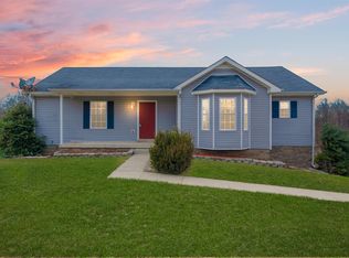 3133 Harris Cir, Palmyra, TN 37142