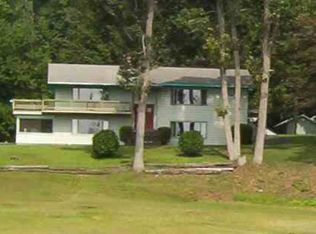 3677 Lakeshore Dr, Diamond Pt, NY 12824
