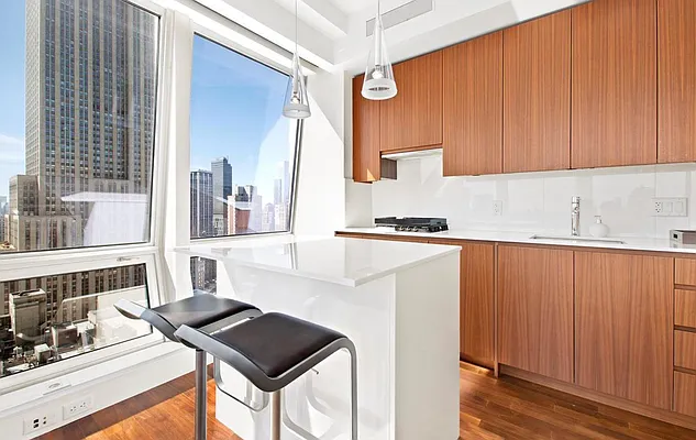 Rented by R New York | media 13