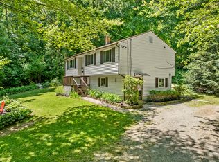 43 Doubleday Rd, Columbia, CT 06237