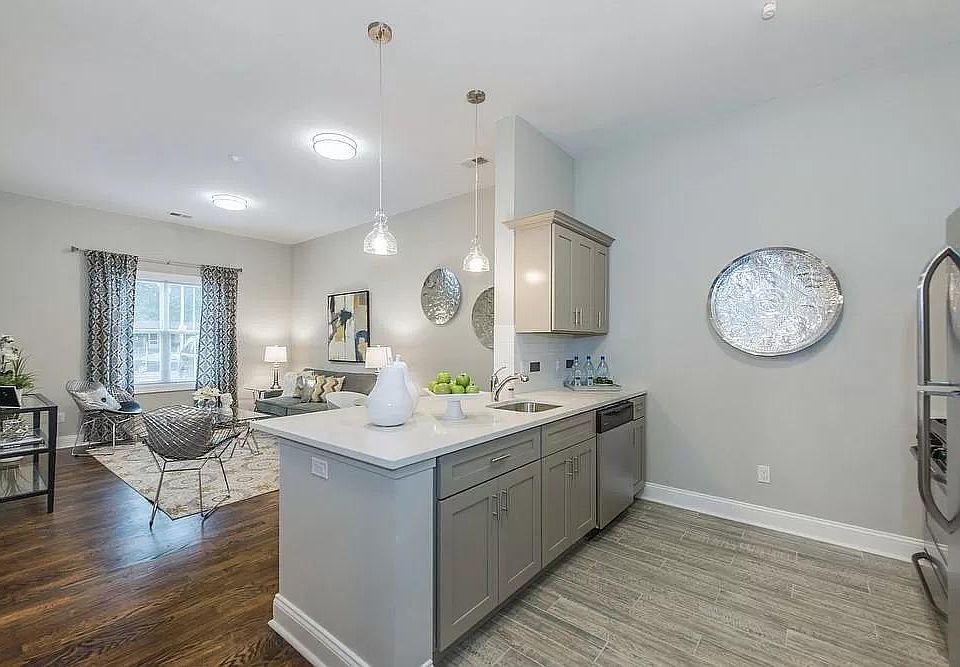 1st image of 740 Park Ave #307