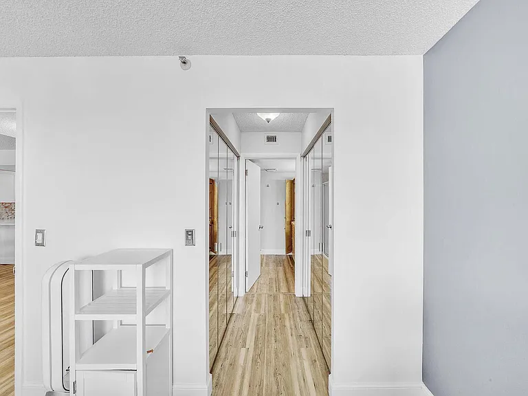 17 Royal Palm Way #3010 — Photo 32
