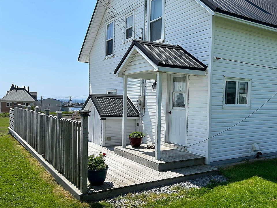 19 Earle St, Clarks Harbour, NS B0W 1P0 MLS 202315687 Zillow