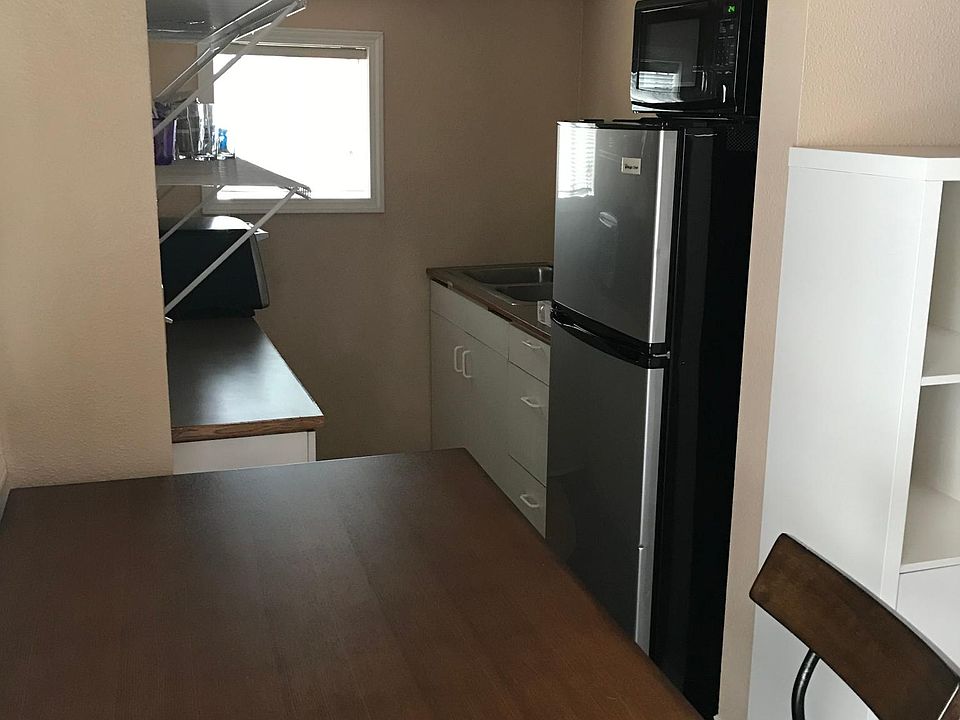 2nd image of 12600 SE Harold St