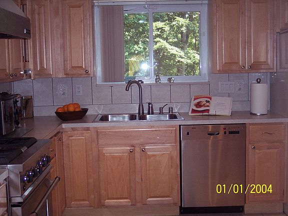 S / S Kitchen W/View