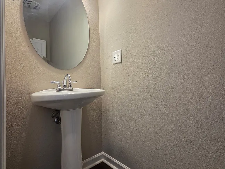 130 Belle Haven Dr — Photo 4