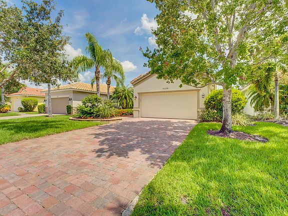 3rd image of 11319 SW Mountain Ash Circle