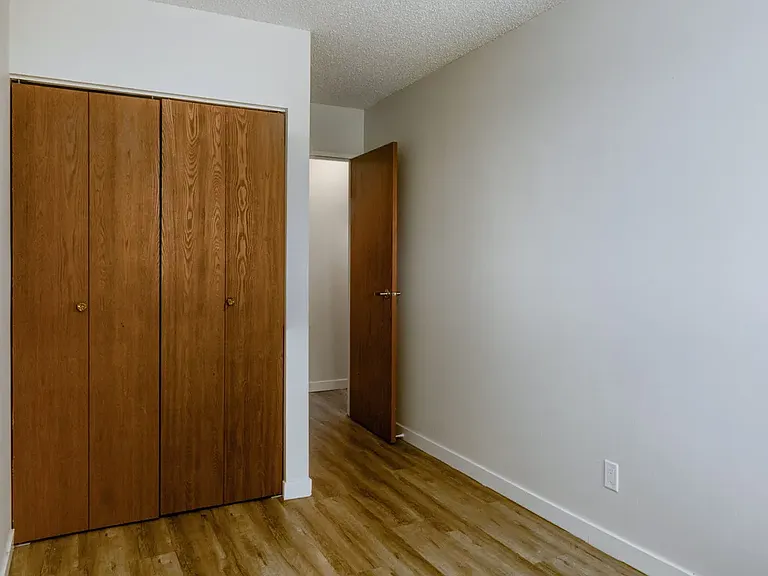 305 Fietz St — Photo 20