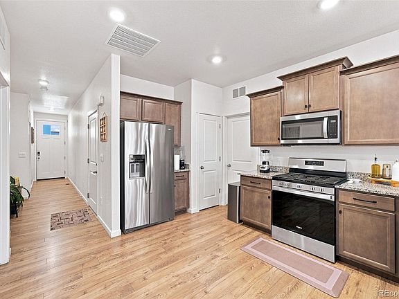 3rd image of 1008 Ryland Road