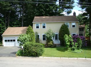 12 Berwick St, Nashua, NH 03063