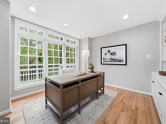 4th image of 1291 Lamplighter Way