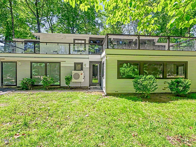 424 Cognewaugh Rd — Photo 36