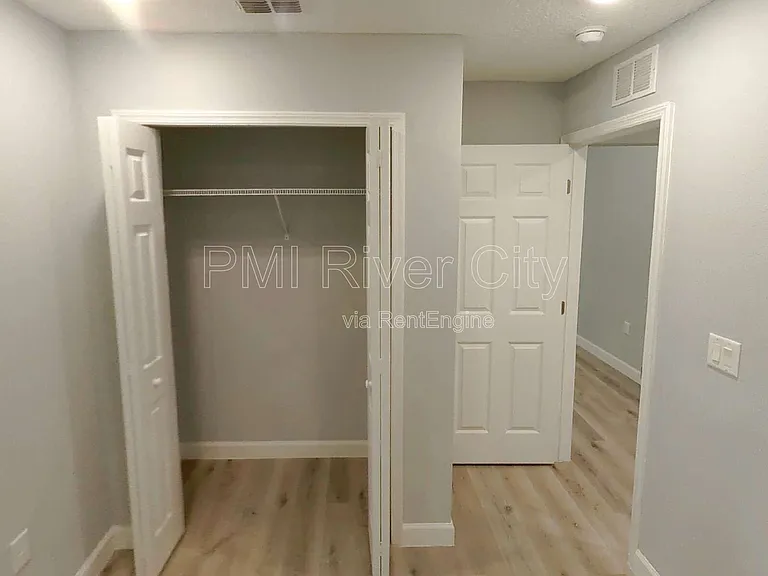 151 W 17th St #4 — Photo 7