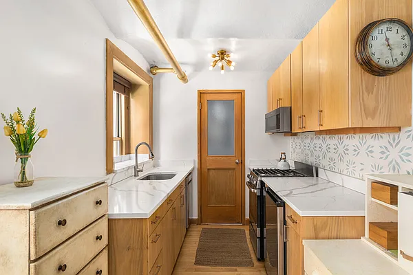 Rented by Compass | media 5