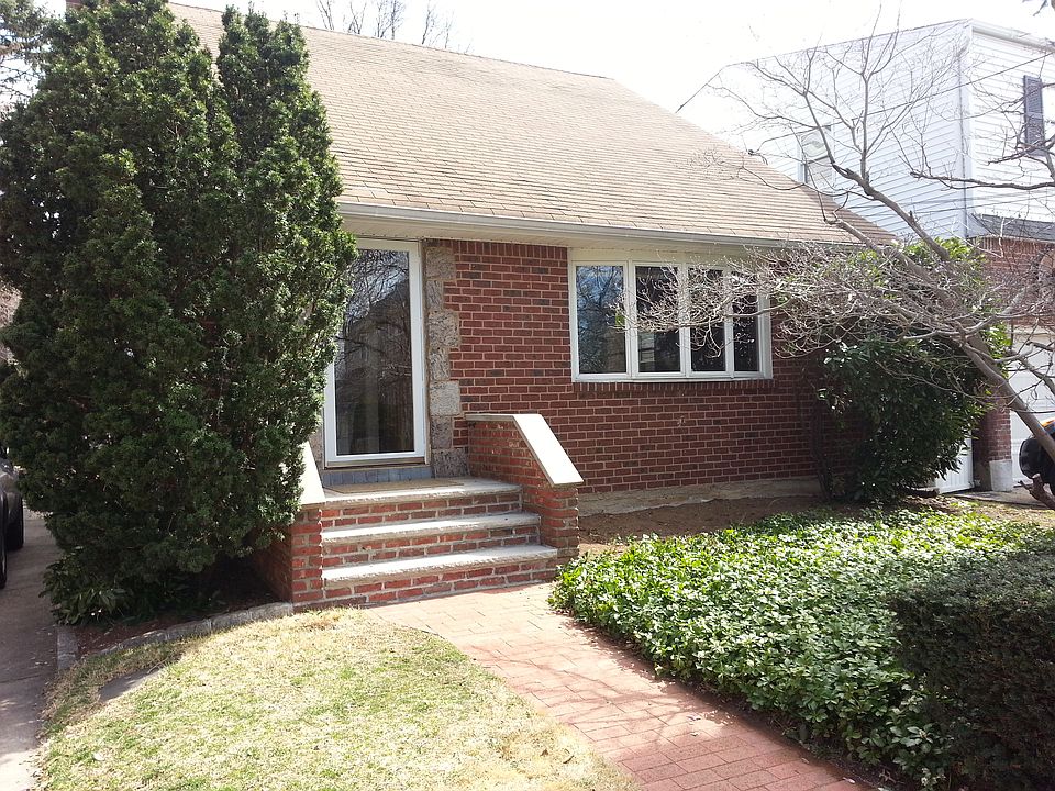 1st image of 908 Premier Blvd