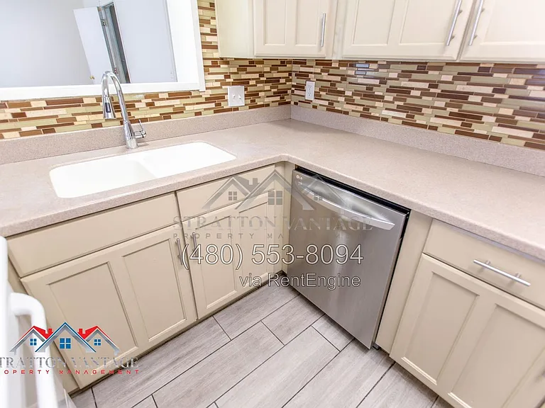 3410 S Cutler Dr — Photo 14