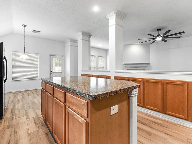 28259 Daystrom Ln — Photo 19