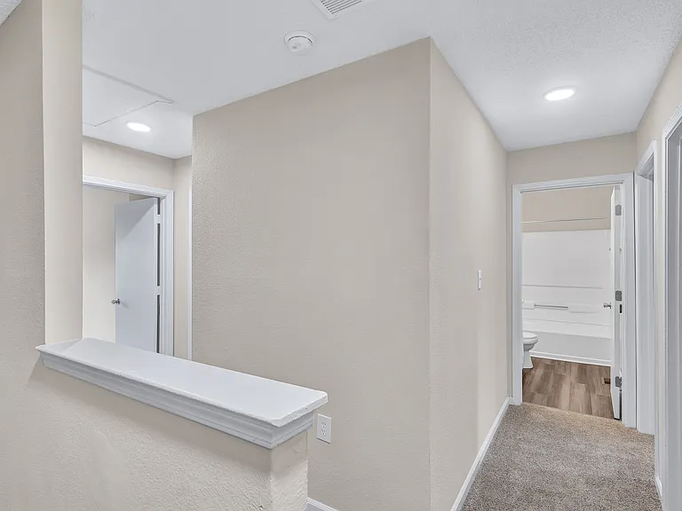 Willow Bend Townhomes — Photo 11