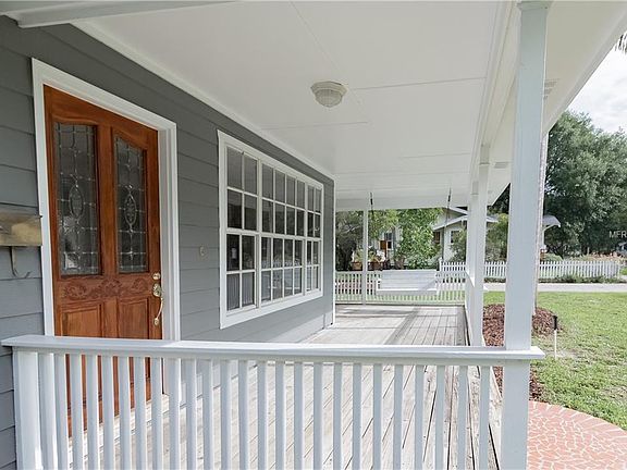 3rd image of 6010 N Suwanee Ave