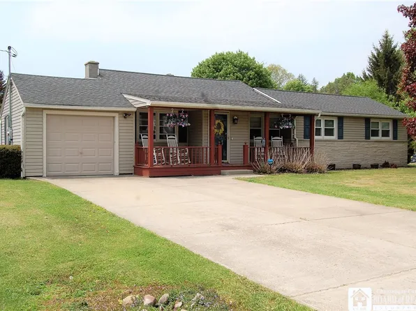 12 Carroll St, Frewsburg, NY 14738