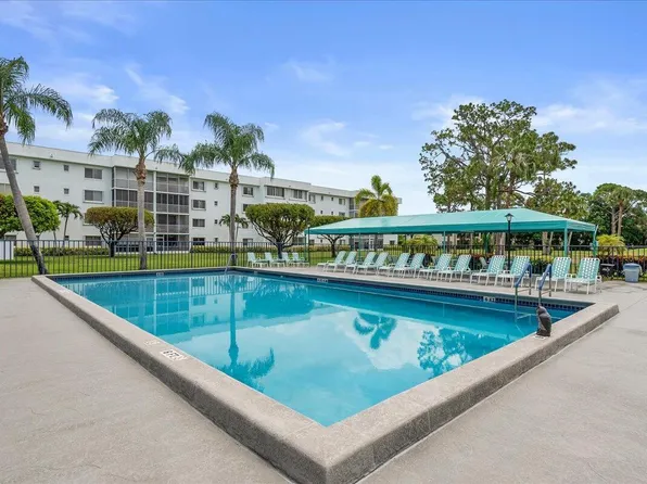 6698 N 10th Ave N #215, Lake Worth, FL 33467