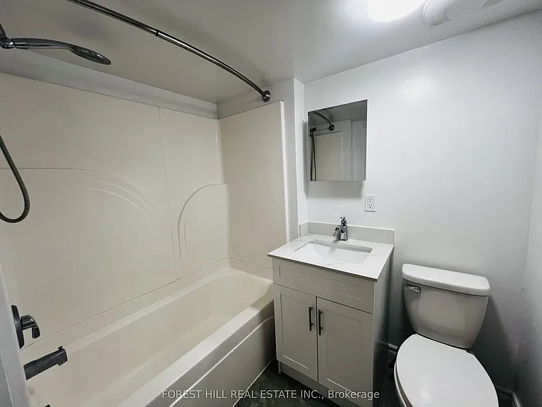 420 Grove St E #LOWER — Photo 3