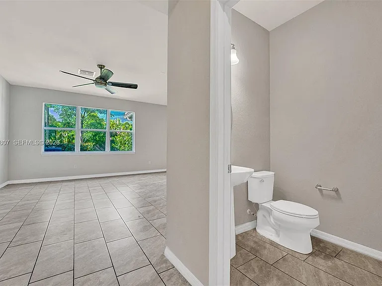 4764 Eucalyptus Dr — Photo 3