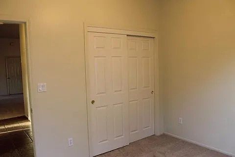 4th image of 1301 Scarlet Oak Dr