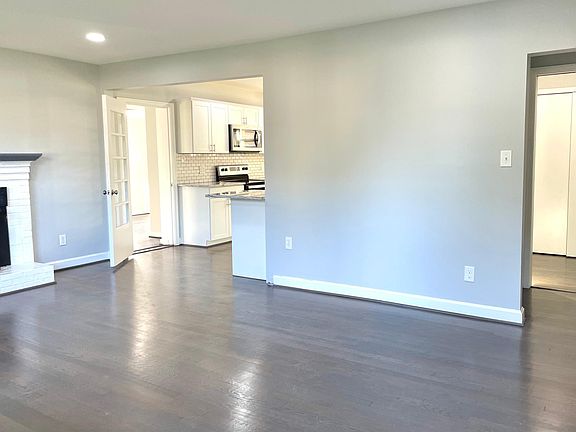 4th image of 3500 Harris Ave
