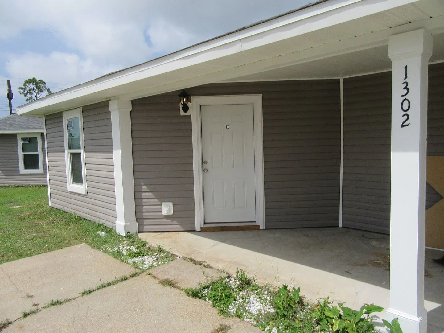 1302 C Grace Ave — Photo 1