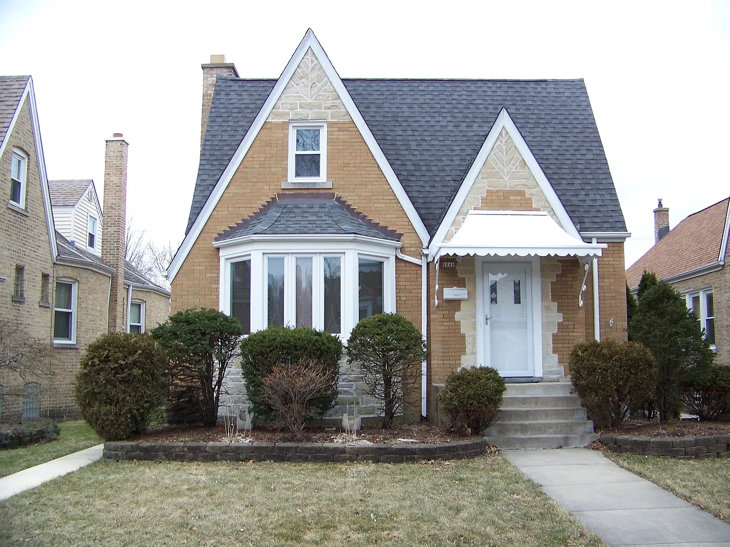 3248 N New England Ave photo 1