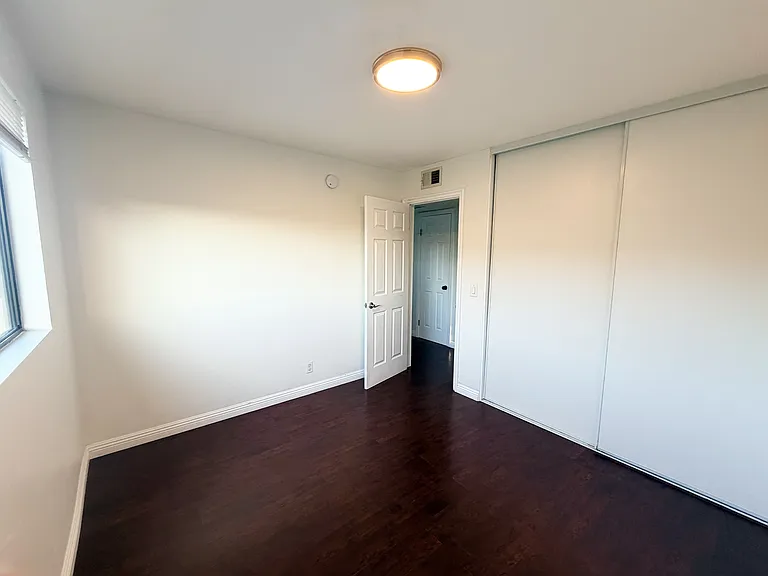 7305 Milwood Ave #5 — Photo 7