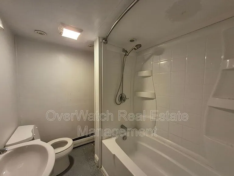 1403 Valarian St #B — Photo 7